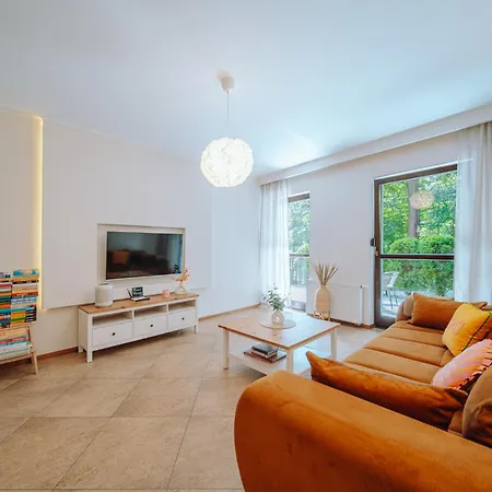 Apartment Sweet *